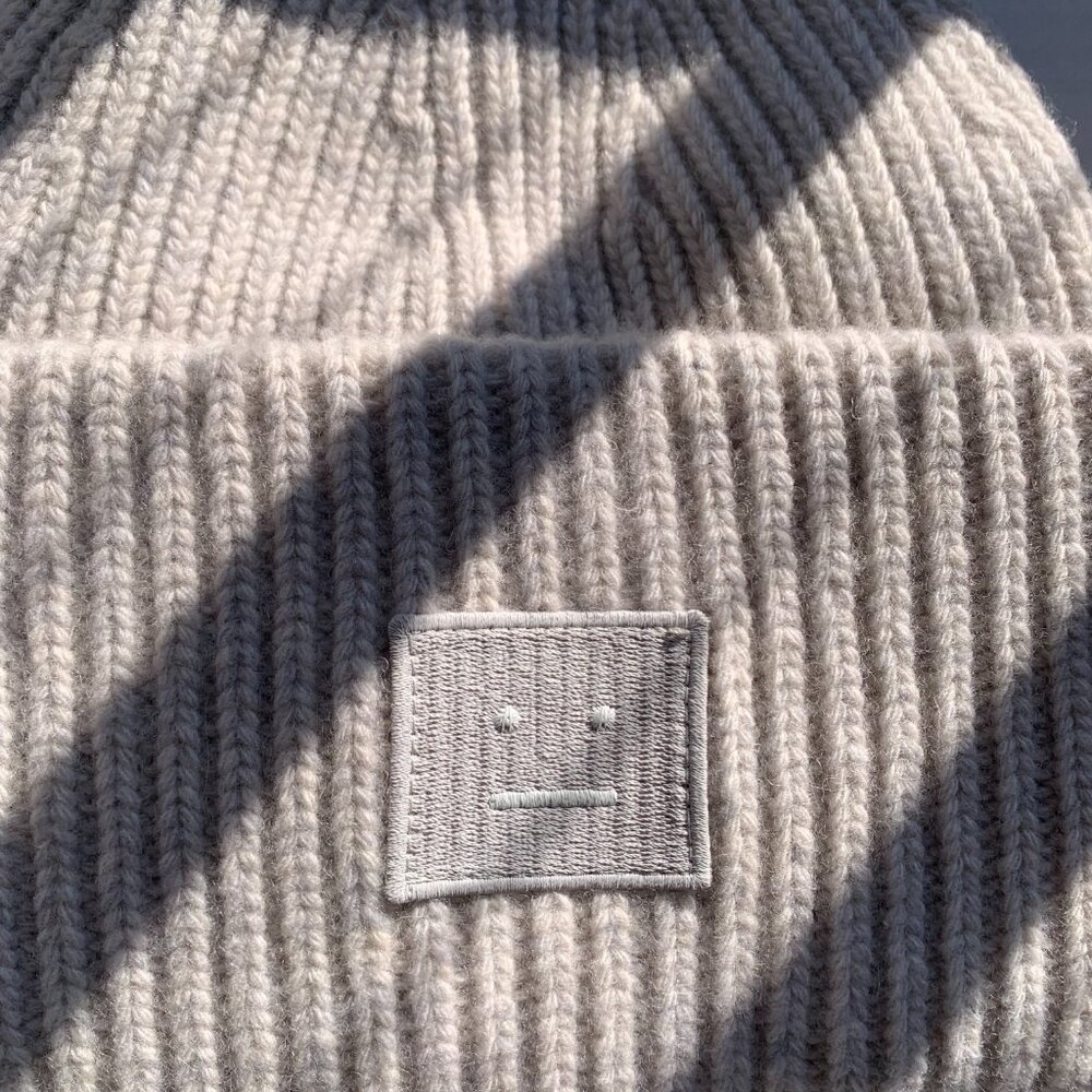 Acne Studios Face Patch Wool Beanie – Light Gray, New - Picture 2 of 4